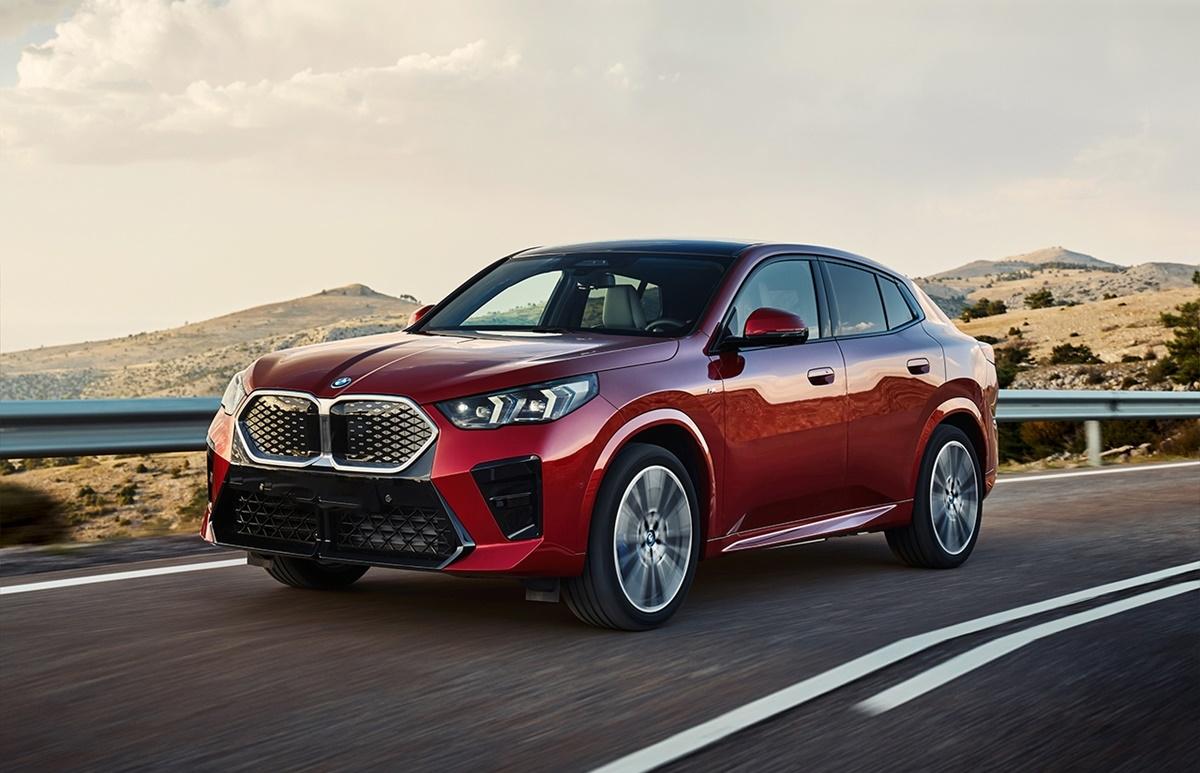 BMW iX2