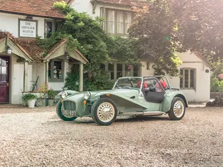 Caterham Seven 2.0 485 174kW 2d