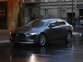 Mazda 3 2.5 Mhev Skyactiv-G Takumi 103kW  4d