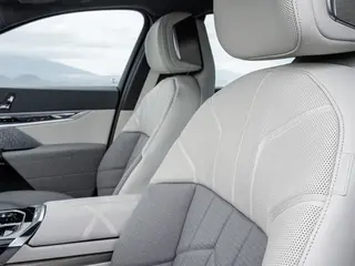 BMW i7 105kWh EV Edrive 50 Privilege Edition 335kW Aut 4d