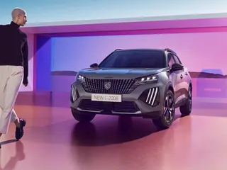 Peugeot 2008 1.2 Mhev Style 81kW E-Dcs6 Aut 5d