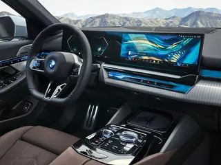 BMW i5 81.2kWh EV Edrive 40 Pure Edition 250kW Aut 4d