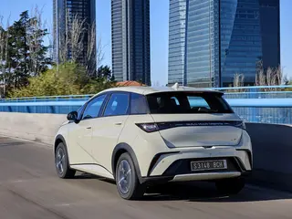 BYD Dolphin 60.4kWh EV Design 150kW Aut 5d