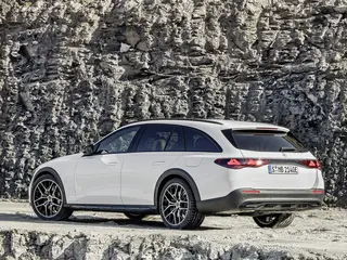 Mercedes E-klasse All-Terrain 300de Phev 4matic 230kW 9g-Tronic Aut 5d