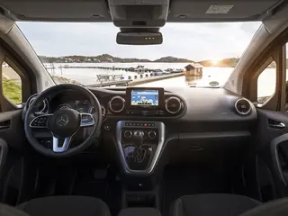 Mercedes EQT 45kWh EV 200 L1 Premium Plus 90kW Aut 5d