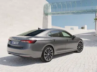 Skoda Superb 1.5tsi Phev Sportline Business 200kW Dsg-6 Aut 4d