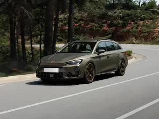Cupra Leon Sportstourer 1.5tsie Phev Essential 150kW 6-Dsg Aut 5d