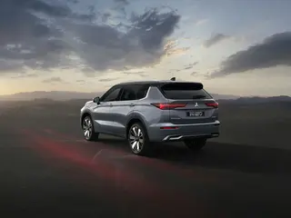 Mitsubishi Outlander 2.4 16v Phev Black Edition 225kW Aut 5d