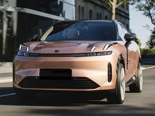 Lynk & Co 08 1.5 Phev Core 257kW Aut 5d
