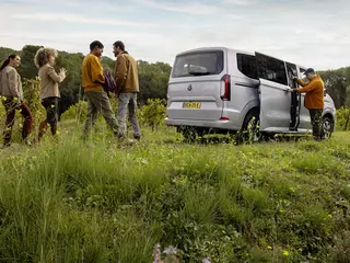 Volkswagen Caravelle 71kWh EV L1h1 34  Style 4motion 100kW Aut 4d