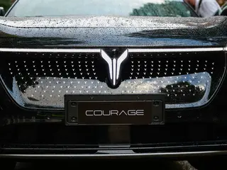 Voyah Courage 80kWh EV Performance Edition 4wd 320kW Aut 5d