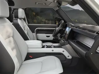 Land Rover Defender 90 D250 Mhev S Awd 183kW Aut 3d