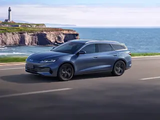 BYD Seal 6 DM-i touring 1.5dmi Phev Boost 135kW Aut 5d