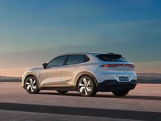 Changan Deepal S05 68.8kWh EV Max 320kW 4wd Aut 5d