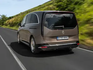 Mercedes VLE 115kWh EV 300 L1 Electric 203kW Aut 5d