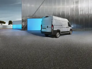 Peugeot Boxer 2.2hdi 3.5 L2h1 140 S&S 103kW Eat8 Aut