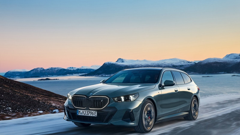 BMW i5 touring