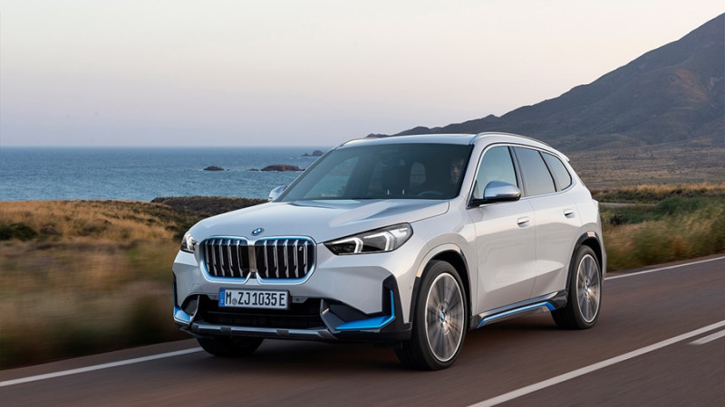 BMW iX1