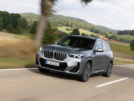 BMW iX1