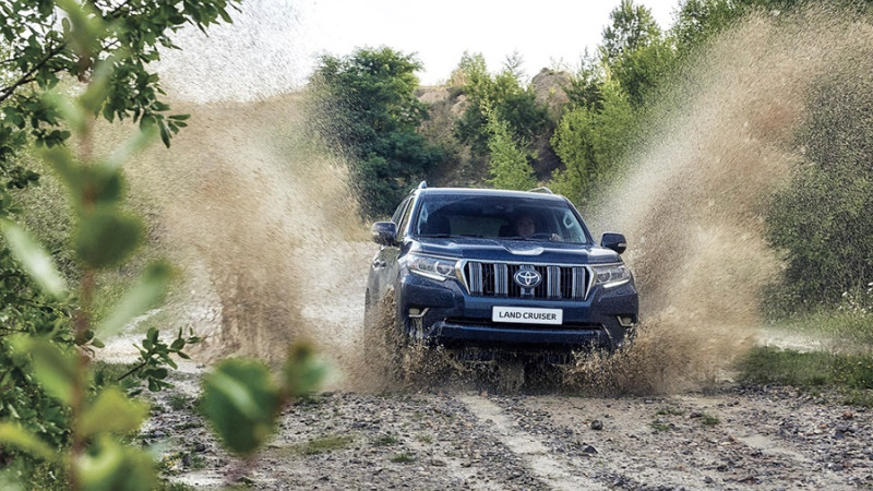 Toyota Land Cruiser SUV