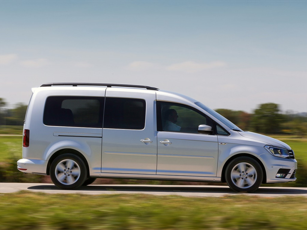Volkswagen Caddy combi maxi 2.0tdi trendline 75kW dsg6 aut zakelijke